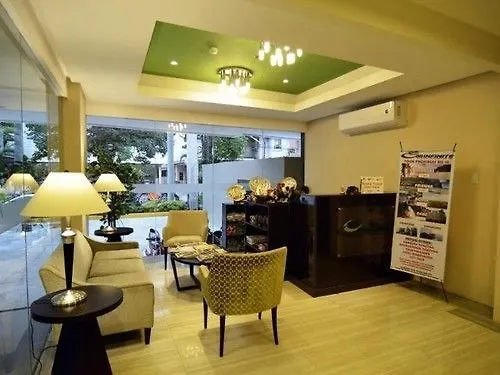 88 Courtyard Hotel Pasay