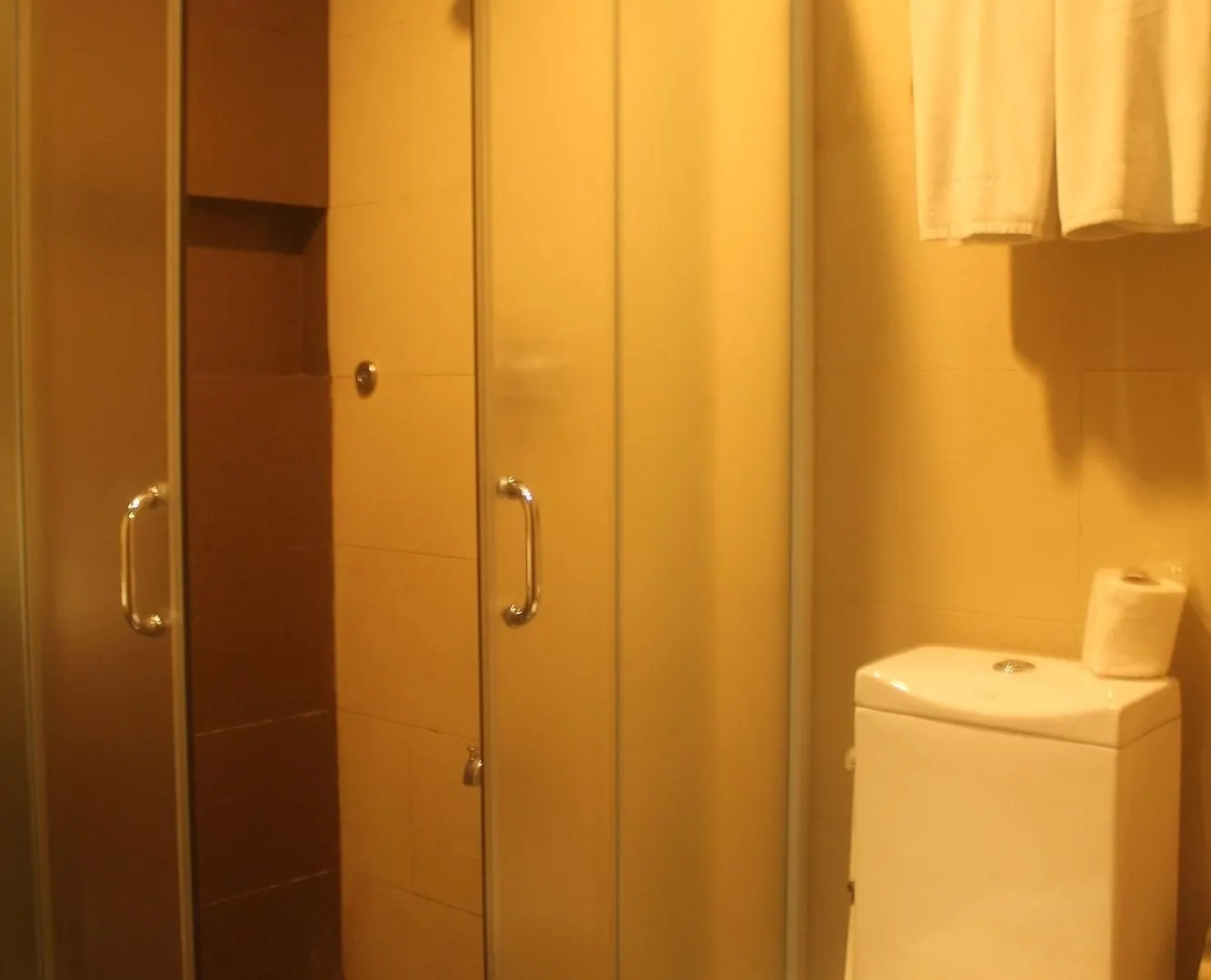 88 Courtyard Hotel Pasay