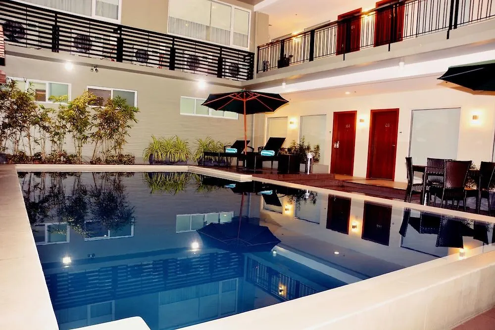 88 Courtyard Hotel Pasay 3*,  Philippinen
