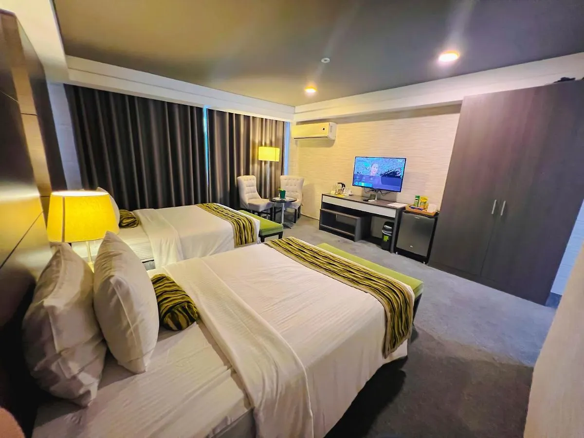 ***  88 Courtyard Hotel Pasay Philippinen