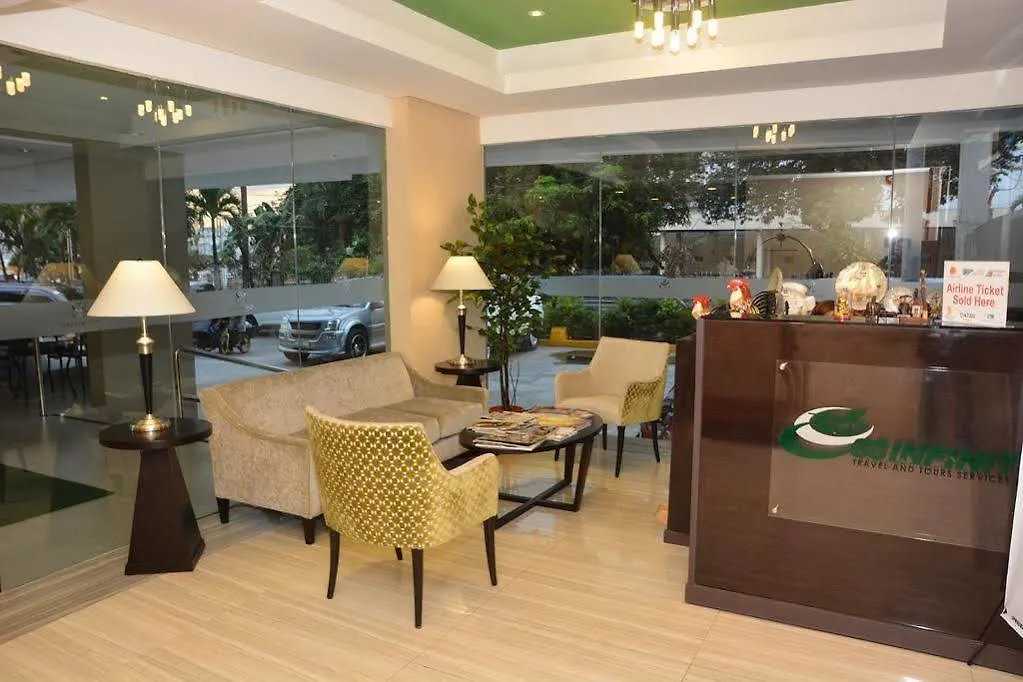 88 Courtyard Hotel Pasay