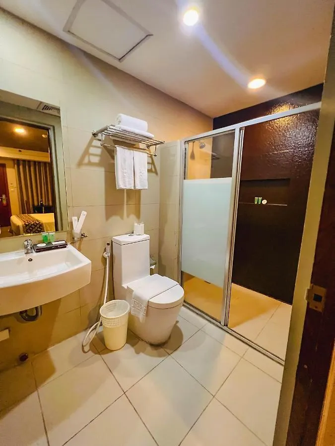 88 Courtyard Hotel Pasay