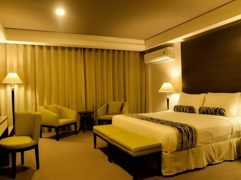 88 Courtyard Hotel Pasay 3*,  Philippines